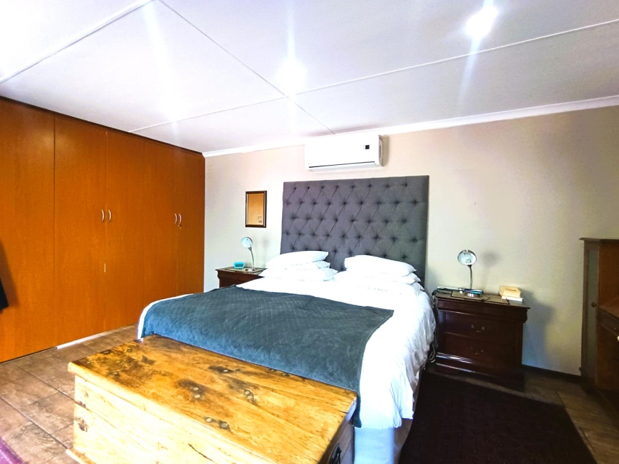 4 Bedroom Property for Sale in Pentagon Park Free State